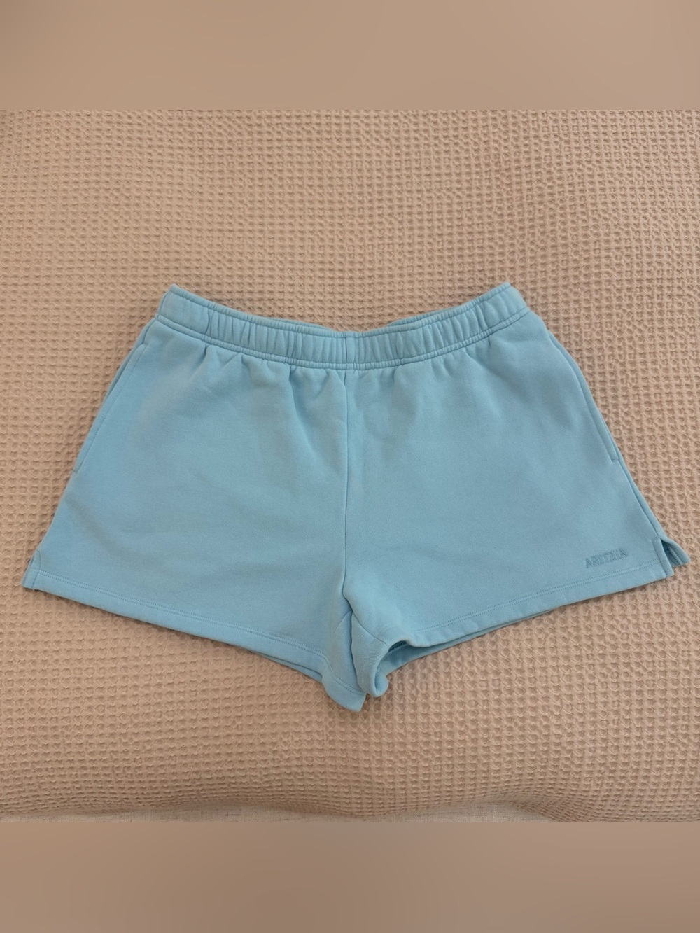 Aritzia Cozy Sweatfleece Mega Hi-Rise Mini Short